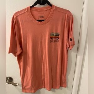 Men’s north face shirt